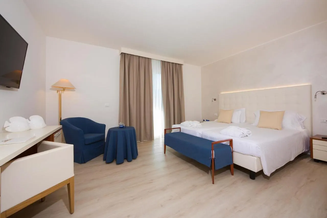 Hotel Bauer & Sporting Lido di Jesolo 4*,  İtalya