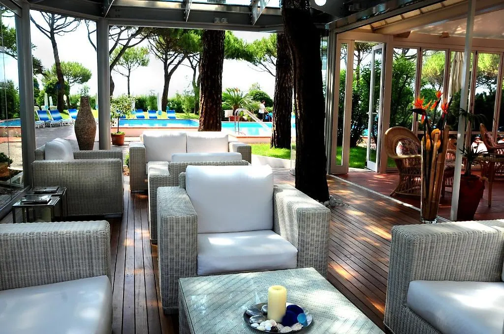 Hotel Bauer & Sporting Lido di Jesolo 4*,  İtalya